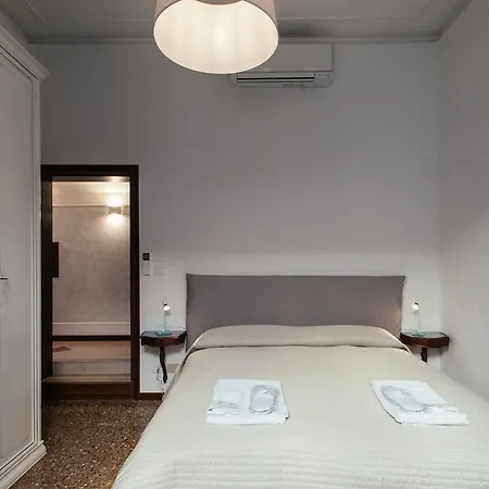 Residenza Dei Dogi Apartment Venice Exterior photo